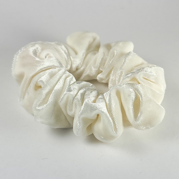 Scrunchie - Picture 3 of 3